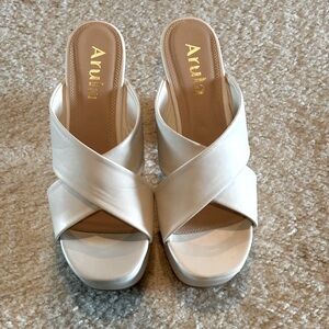 White worn once platform block heels/clogs size 11 in US womens